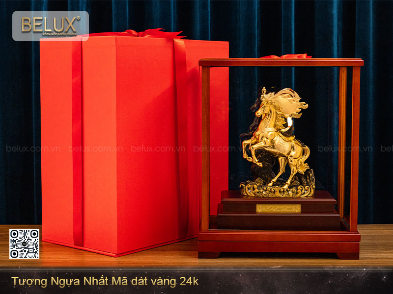Tượng Ngựa Nhất Mã Dát Vàng 24k